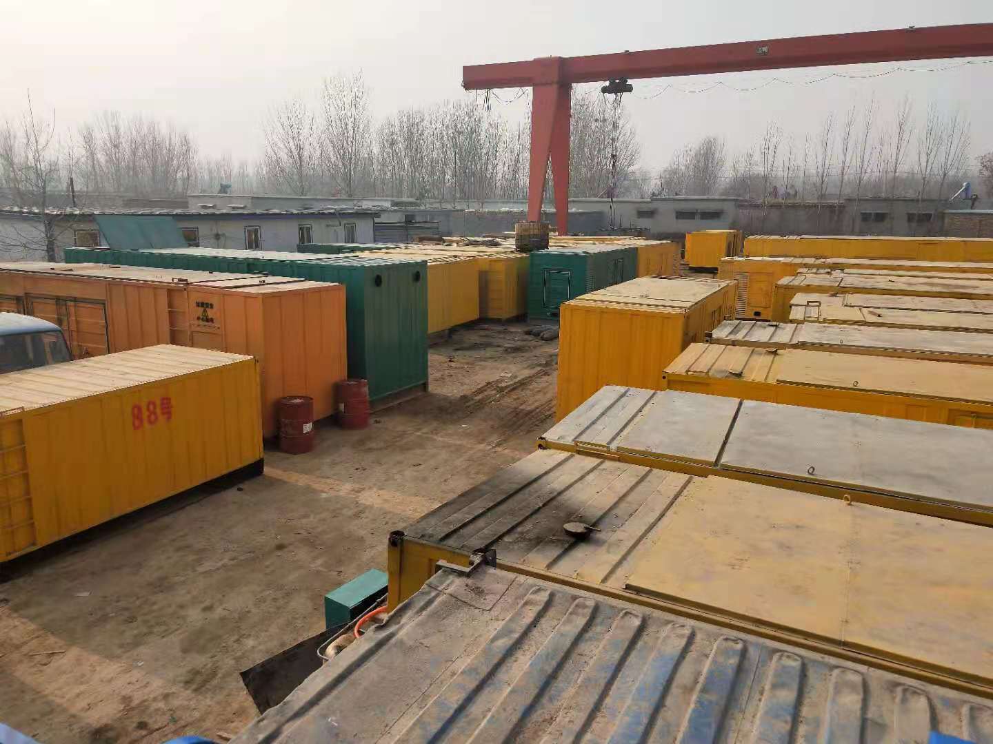 滦南租赁发电机-灰尘、风沙对柴油发电机组造成哪些不良影响？